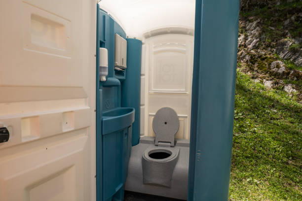 Types of Portable Toilets We Offer in Wingdale, NY